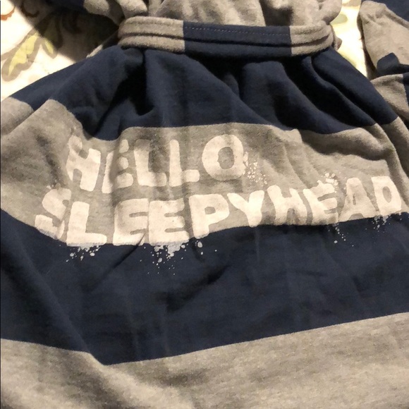 3️⃣ for 2️⃣0️⃣💰Victoria secrets bathrobe - Picture 3 of 4